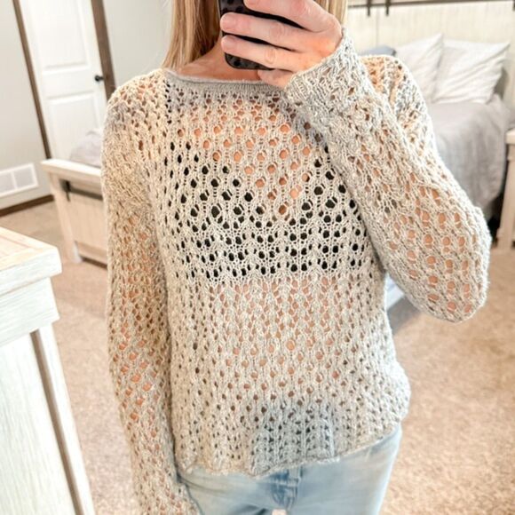 NWOT Hollister Light Gray Open-Knit Top M - Picture 2 of 13